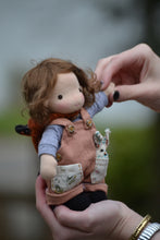 Load image into Gallery viewer, Charly