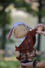 Load image into Gallery viewer, Luna