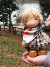 Load image into Gallery viewer, Holly