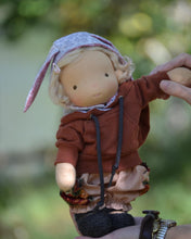 Load image into Gallery viewer, Luna